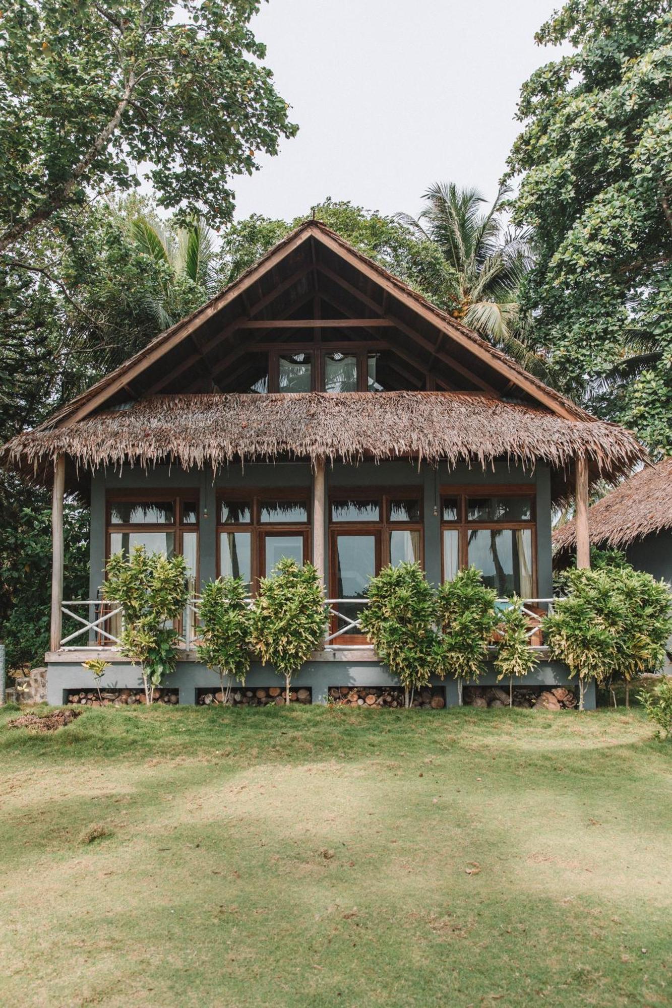 Aloita Resort Mentawai Tua Pejat Exterior photo