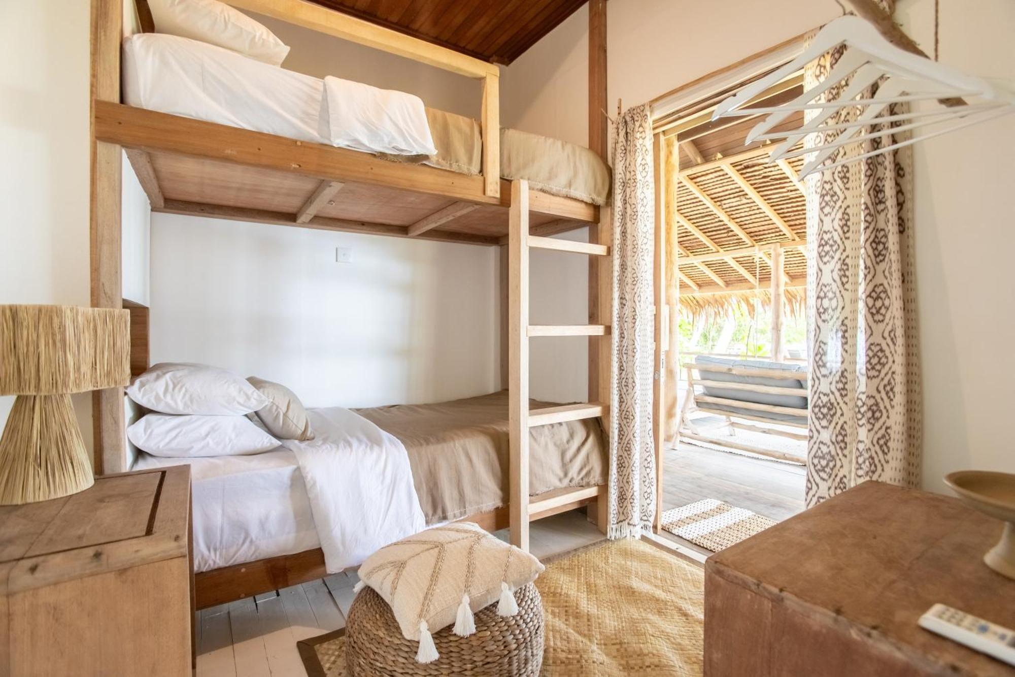 Aloita Resort Mentawai Tua Pejat Exterior photo