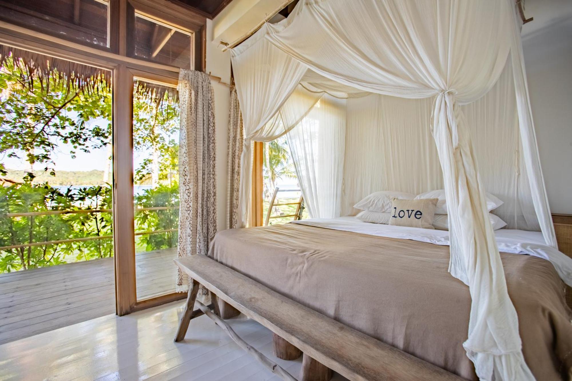 Aloita Resort Mentawai Tua Pejat Exterior photo